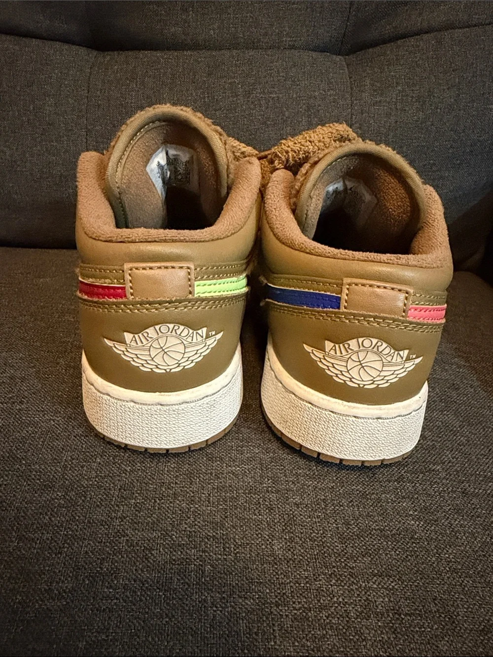 Air Jordan 1 Low Utility Teddy Bear GS Brown Fuzzy Sneakers 5Y 🧸